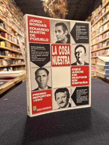 Portada do libro de La cosa nuestra