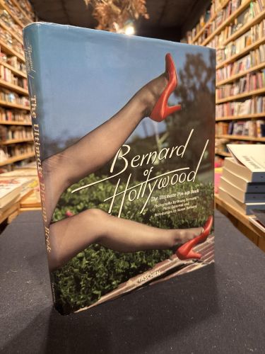 Portada do libro de BERNARD OF HOLLYWOOD-ULTIMATE PIN-UP