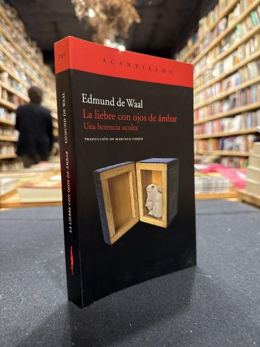 Portada do libro de La liebre con ojos de ámbar