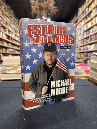 Portada do libro de ESTUPIDOS HOMBRES BLANCOS