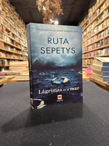 Portada do libro de Lágrimas en el mar