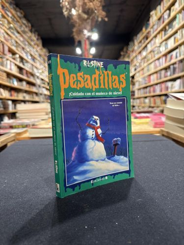 Portada do libro de Cuidado con el muñeco de nieve