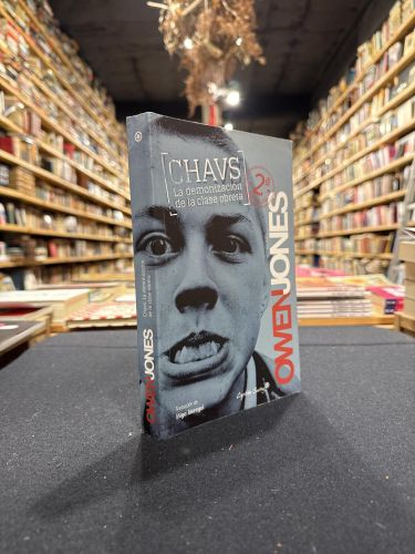 Portada do libro de Chavs: La demonización de la clase obrera