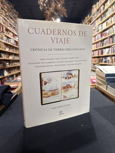 Portada do libro de Cuadernos de viaje. Crónicas de tierras desconocidas