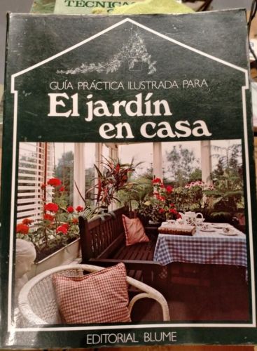 Portada del libro de Wright - El jardín en casa