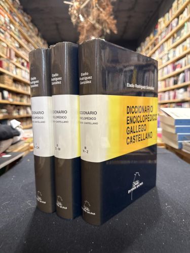 Portada do libro de Diccionario enciclopédico gallego-castellano